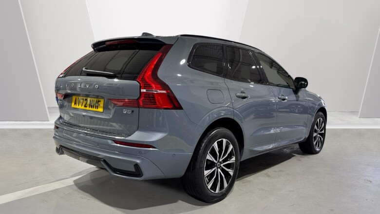 Volvo XC60 2.0 B5P Plus Dark 5dr AWD Geartronic Petrol Estate